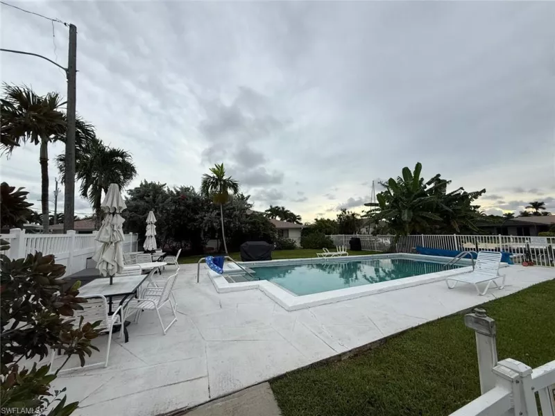CAPE CORAL