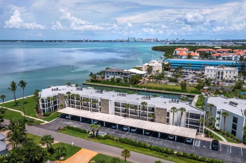 LONGBOAT KEY