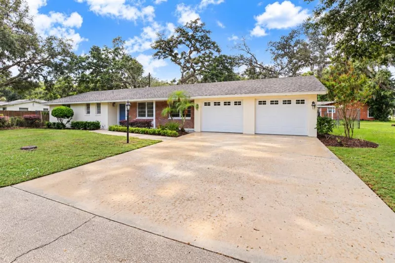 TEMPLE TERRACE