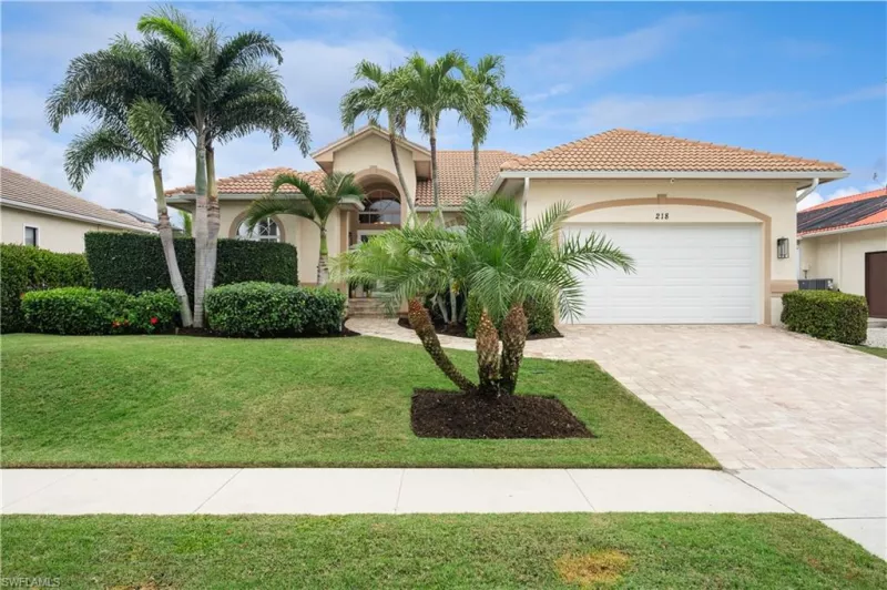 MARCO ISLAND