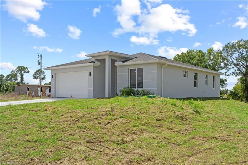 LEHIGH ACRES