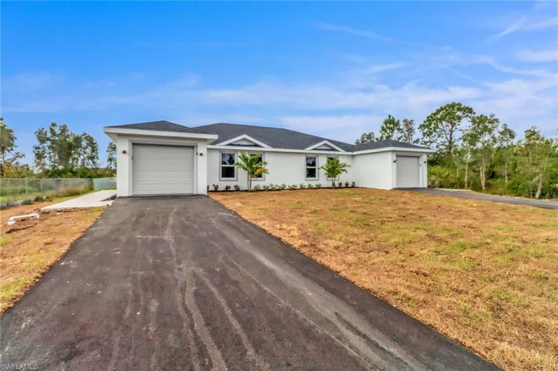 LEHIGH ACRES