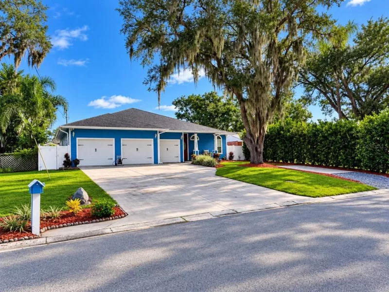 TAMPA