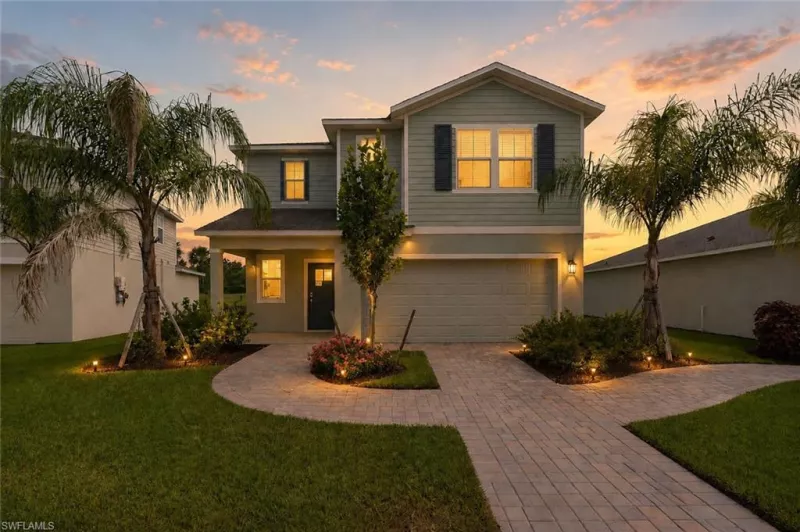 LEHIGH ACRES