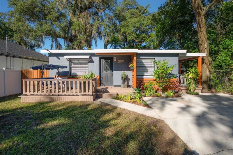 TAMPA