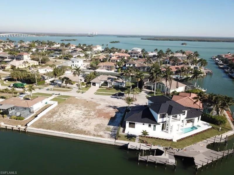 MARCO ISLAND