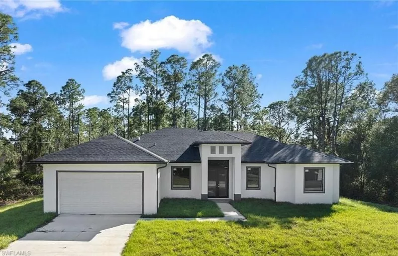 LEHIGH ACRES