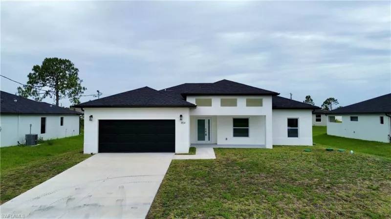 LEHIGH ACRES