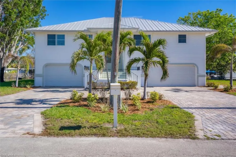 BONITA SPRINGS