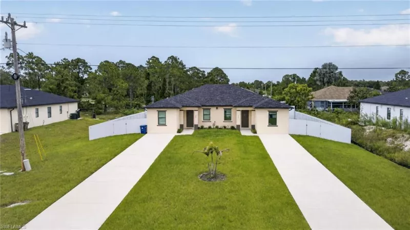 LEHIGH ACRES
