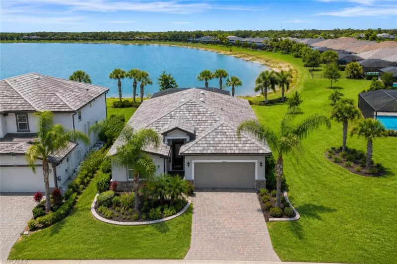 ESTERO