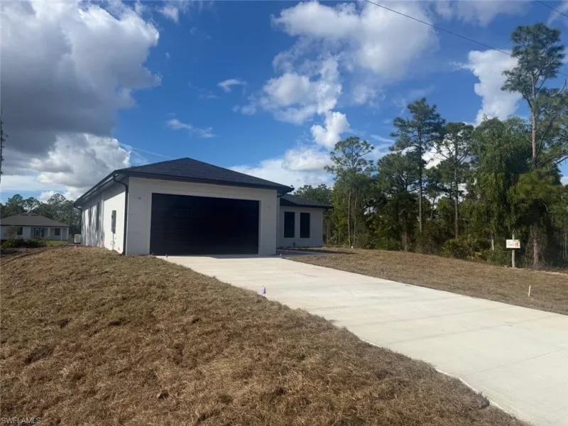 LEHIGH ACRES
