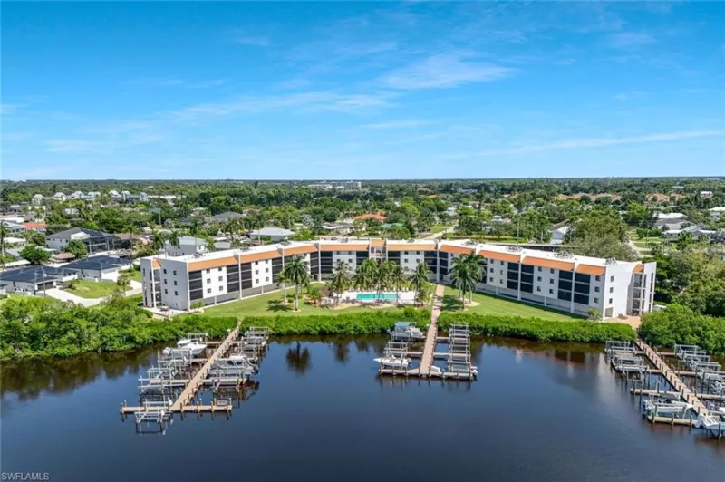 BONITA SPRINGS