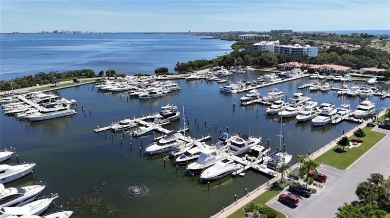 LONGBOAT KEY