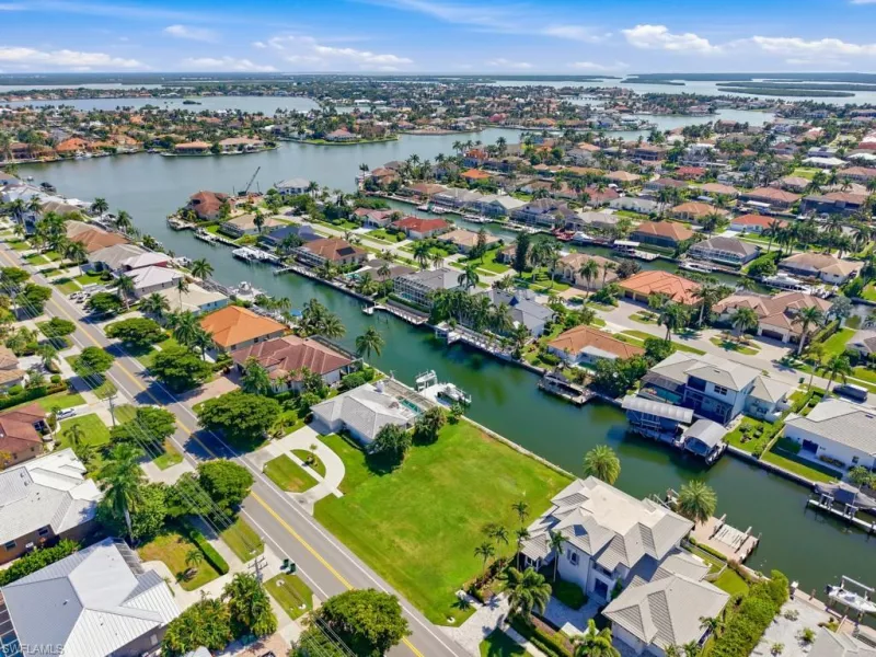 MARCO ISLAND