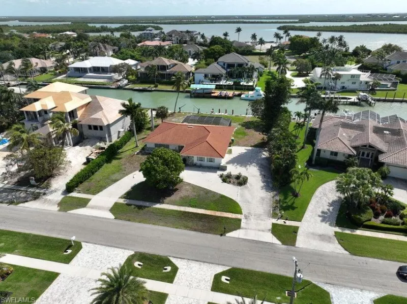 MARCO ISLAND