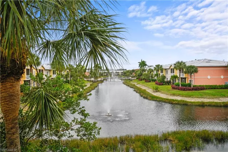 ESTERO