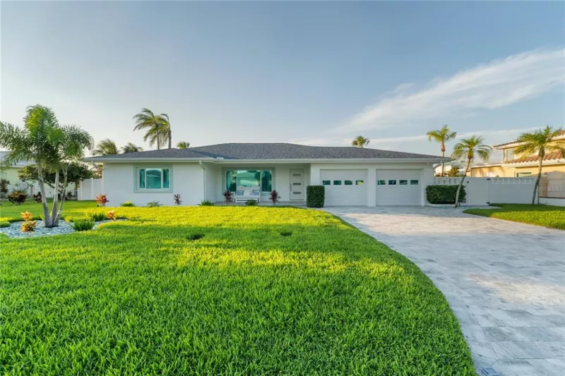 BELLEAIR BEACH