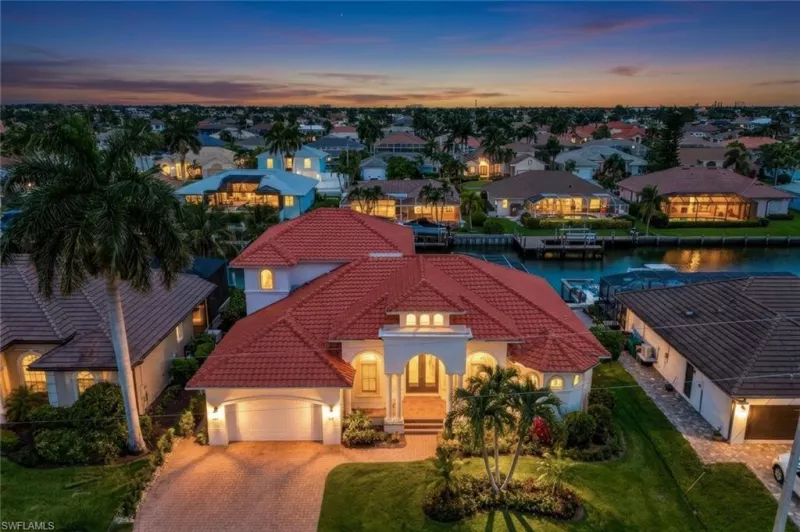 MARCO ISLAND