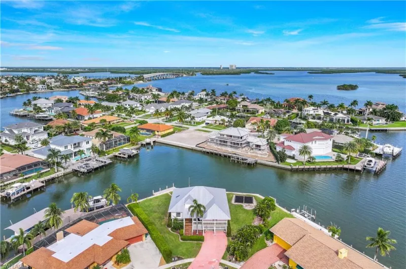 MARCO ISLAND