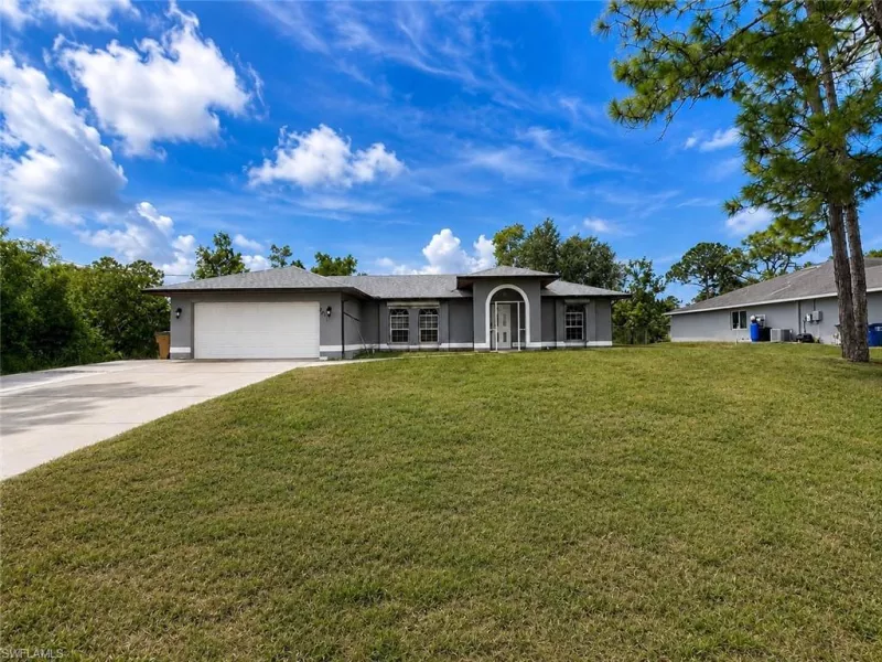 LEHIGH ACRES