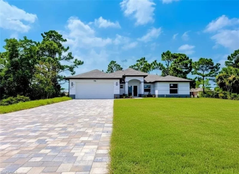LEHIGH ACRES
