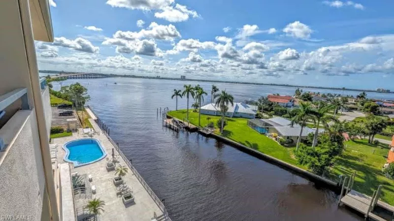 CAPE CORAL
