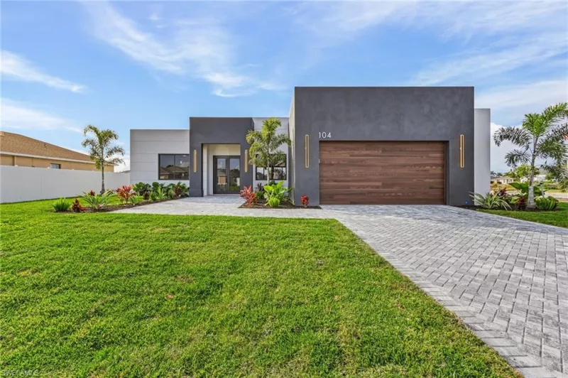 CAPE CORAL
