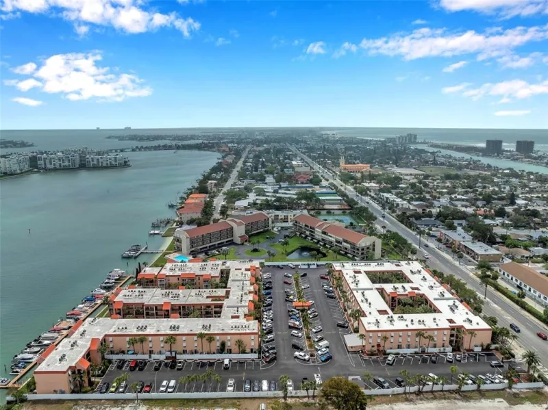 ST PETE BEACH