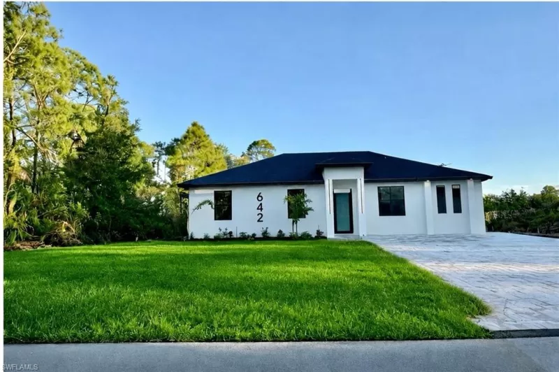 LEHIGH ACRES