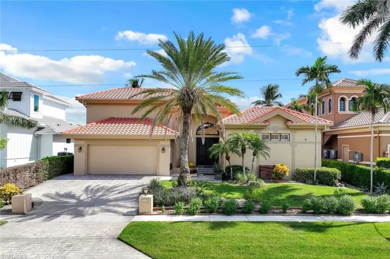 MARCO ISLAND