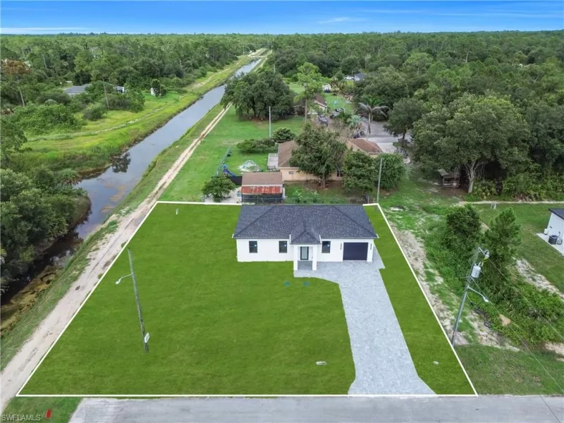 LEHIGH ACRES