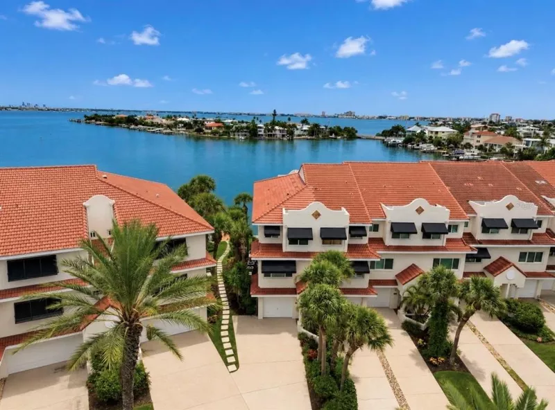 ST PETE BEACH