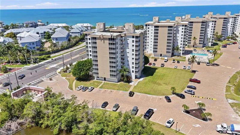 BONITA SPRINGS