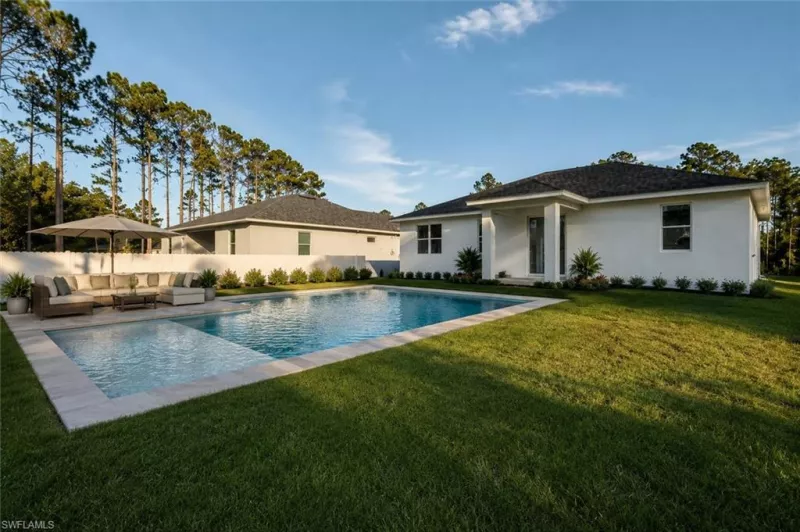 LEHIGH ACRES