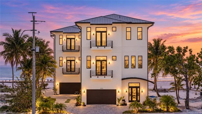 FORT MYERS BEACH