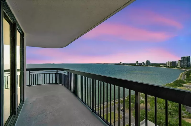 TAMPA