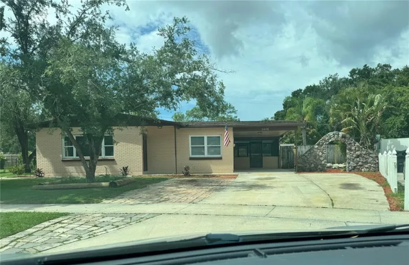 TAMPA