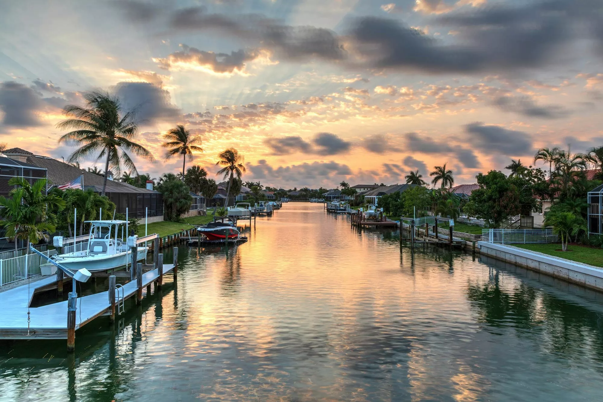 OLDE NAPLES
